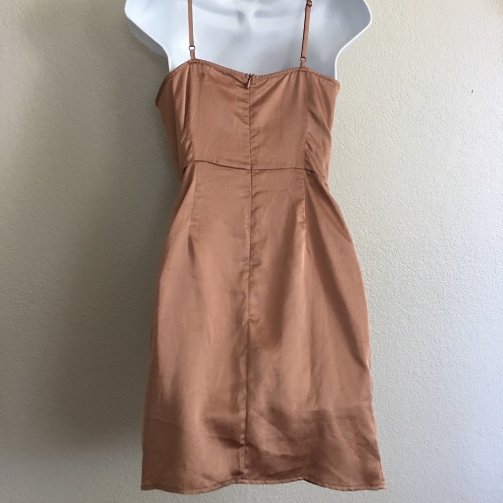 Missguided satin mini dress - Picture 4 of 8